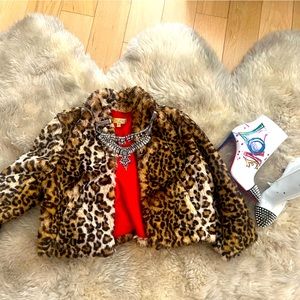 Vera Wang Leopard Faux Fur Coat / Cropped Jacket.  Mob Wife aesthetic.